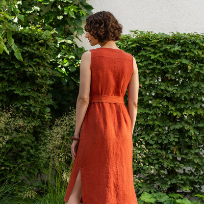 Linen V-Neck Dress With Belt Sierra