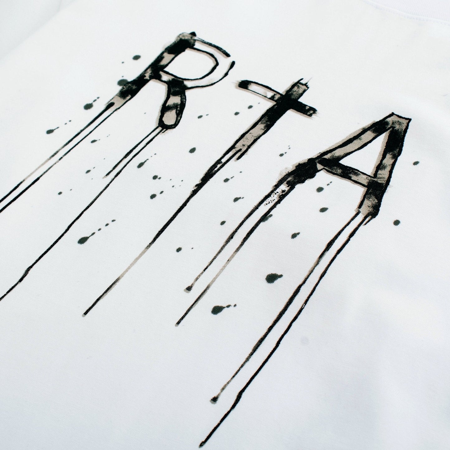 Colin Tee | White Watercolor